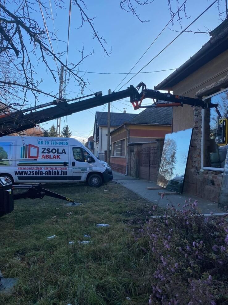 üveg és ablak daruzása